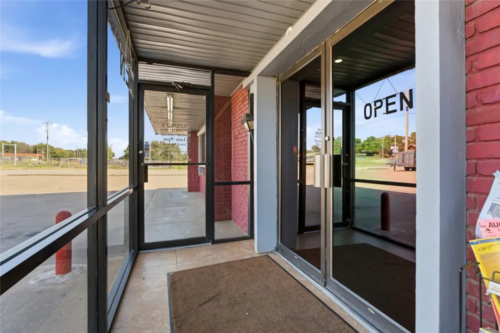 608 Woody Guthrie Street Okemah, OK 74859