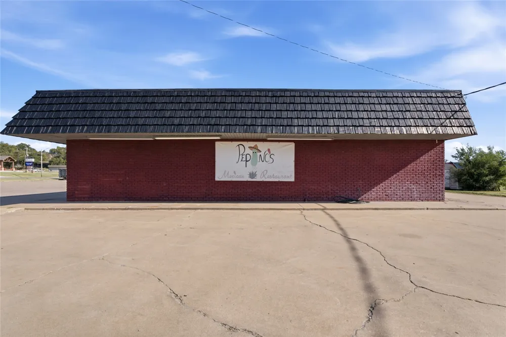 608 Woody Guthrie Street Okemah, OK 74859