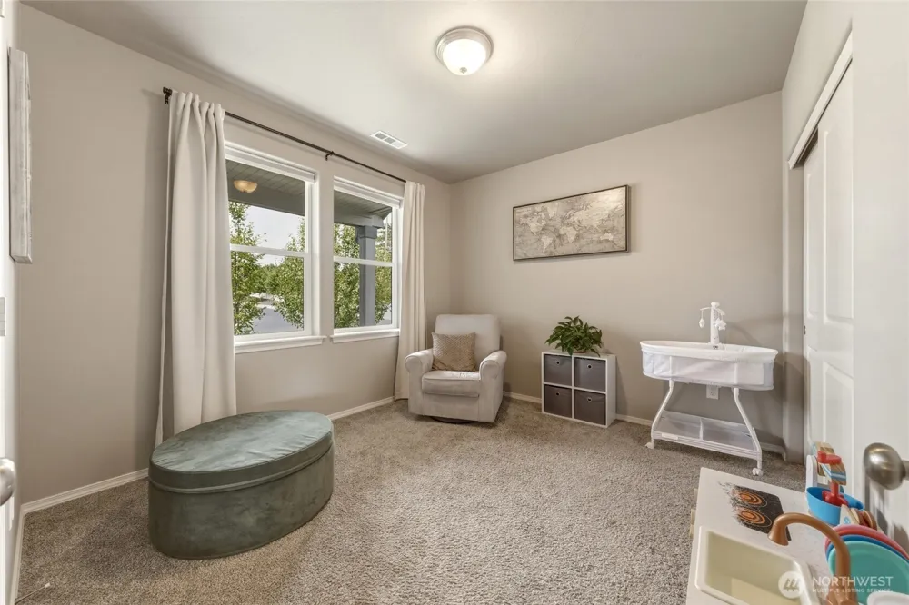 1103 SW Julia St College Place, WA 99324