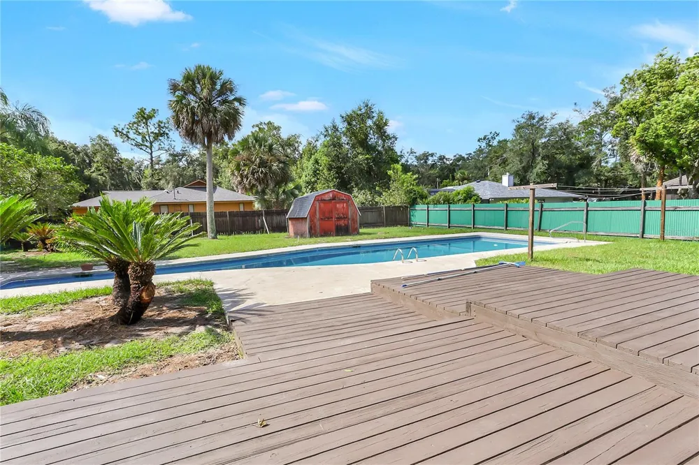 3020 DIVISION STREET Oviedo, FL 32765