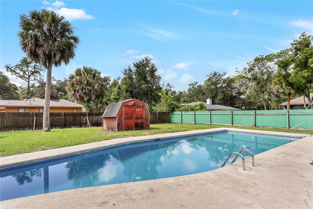 3020 DIVISION STREET Oviedo, FL 32765