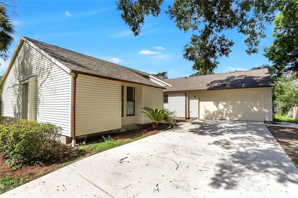 3020 DIVISION STREET Oviedo, FL 32765