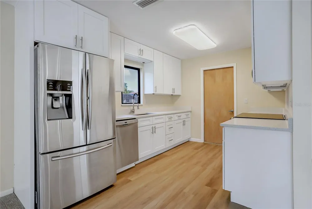 3020 DIVISION STREET Oviedo, FL 32765