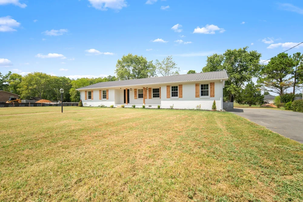 813 Brookhaven Cir Shelbyville, TN 37160