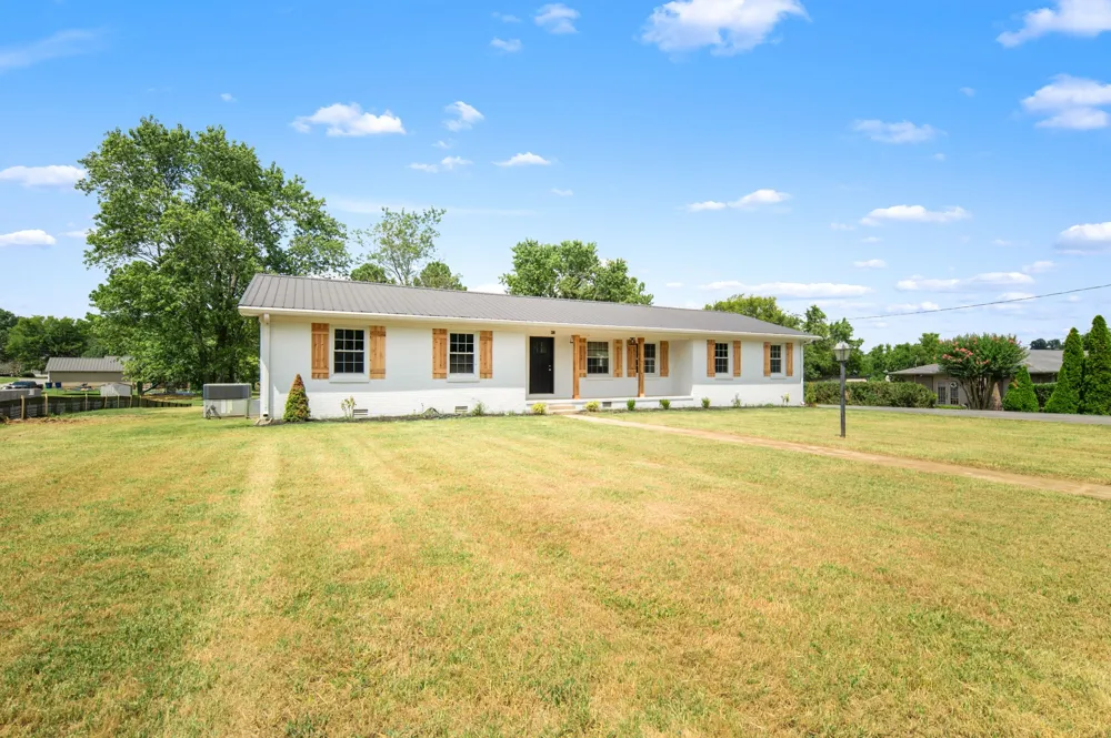 813 Brookhaven Cir Shelbyville, TN 37160