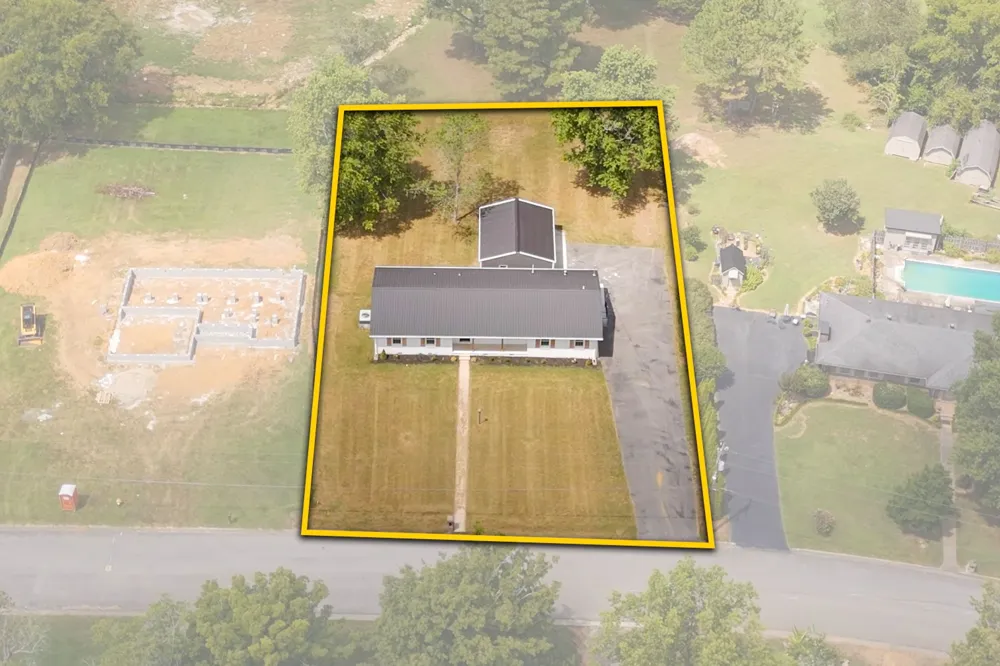813 Brookhaven Cir Shelbyville, TN 37160