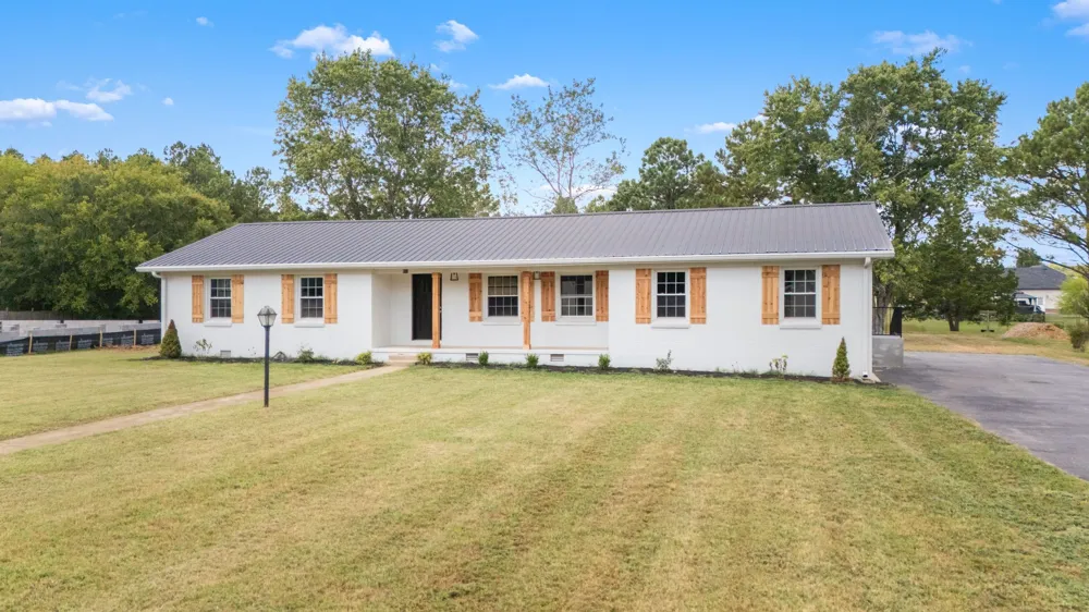 813 Brookhaven Cir Shelbyville, TN 37160