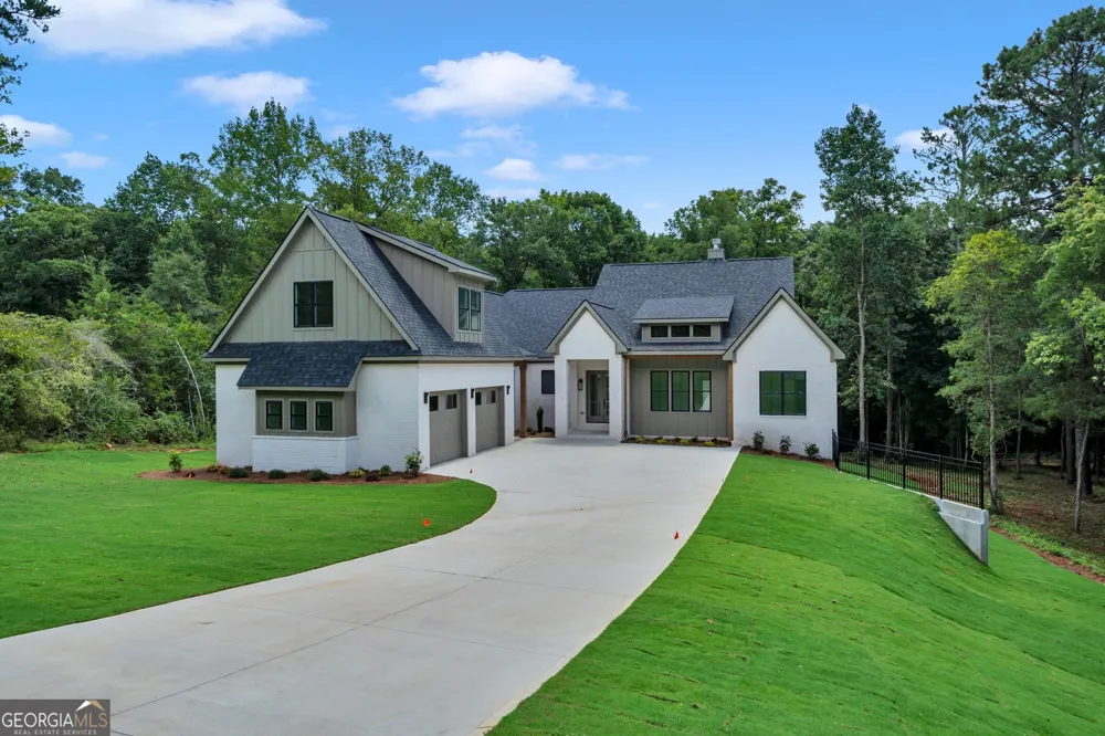 40 Laurel RDG Forsyth, GA 31029
