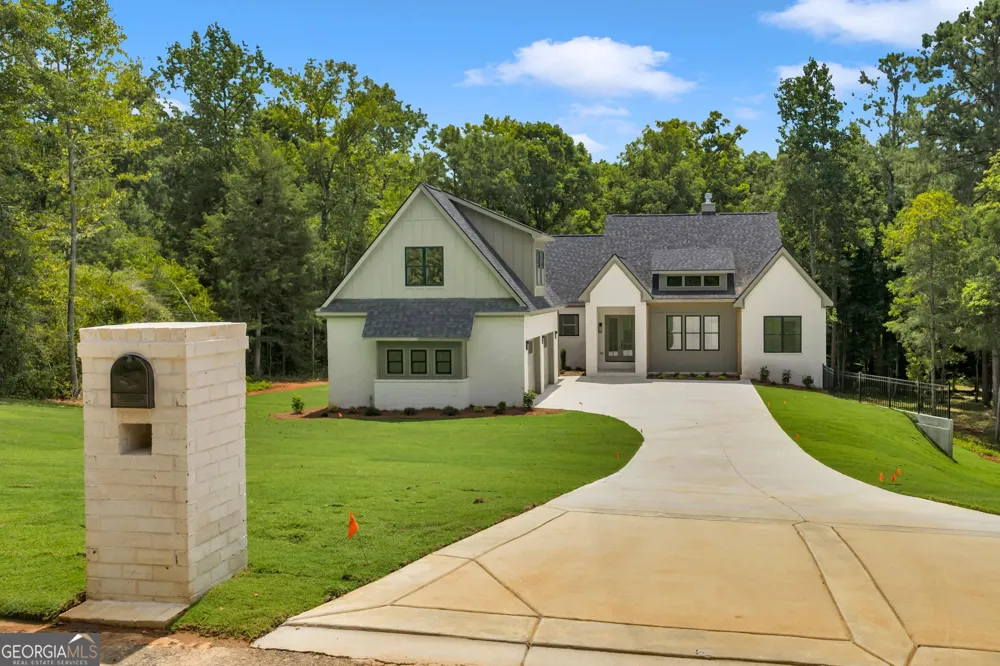 40 Laurel RDG Forsyth, GA 31029