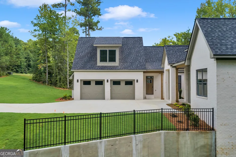 40 Laurel RDG Forsyth, GA 31029