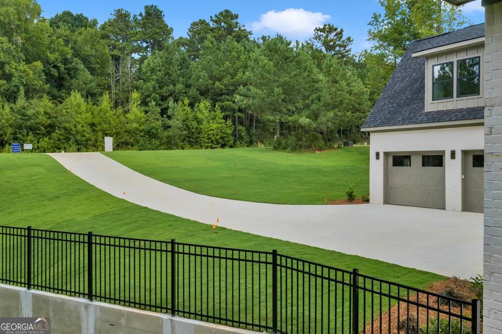 40 Laurel RDG Forsyth, GA 31029
