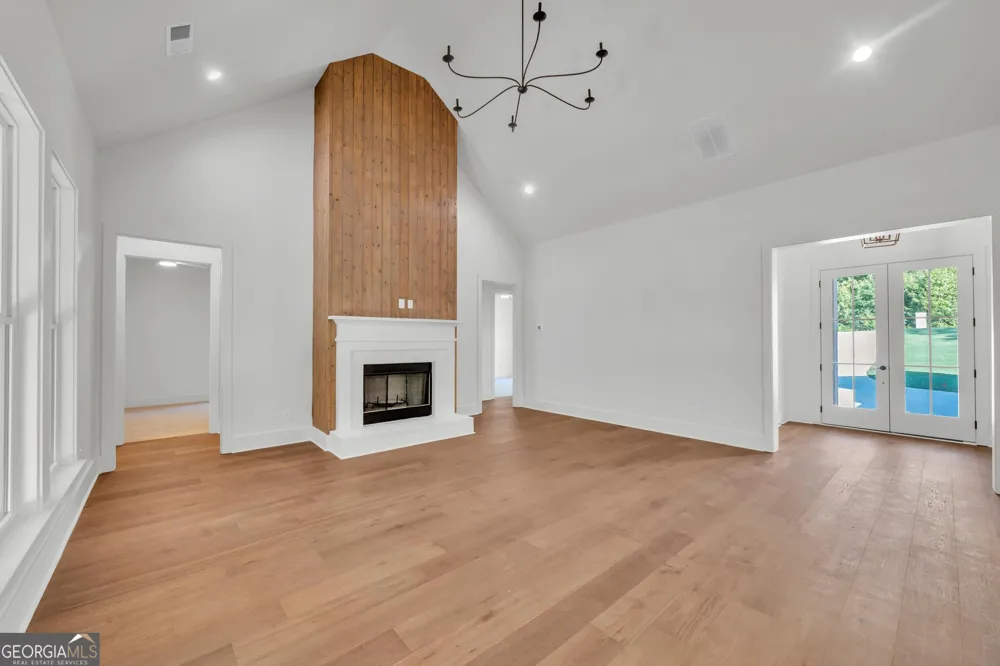 40 Laurel RDG Forsyth, GA 31029