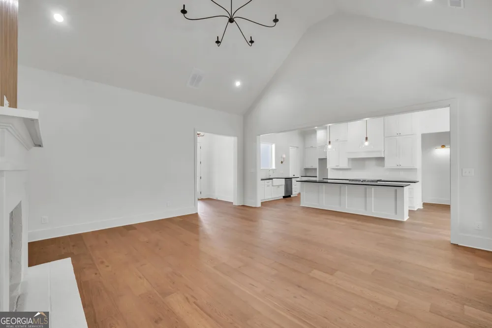 40 Laurel RDG Forsyth, GA 31029