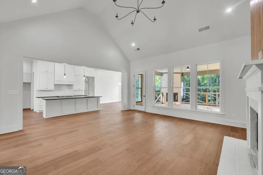 40 Laurel RDG Forsyth, GA 31029