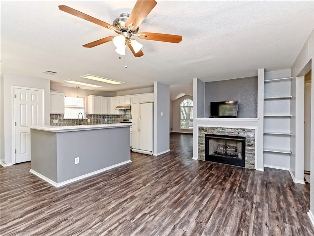 3512 Texas Topaz Drive Austin, TX 78728