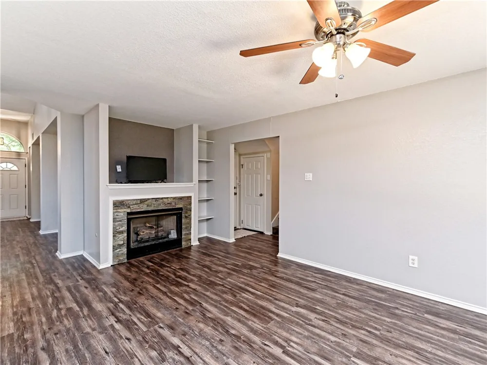 3512 Texas Topaz Drive Austin, TX 78728