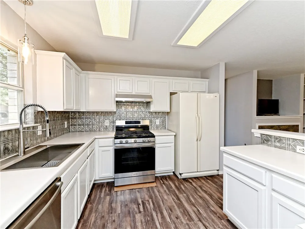 3512 Texas Topaz Drive Austin, TX 78728
