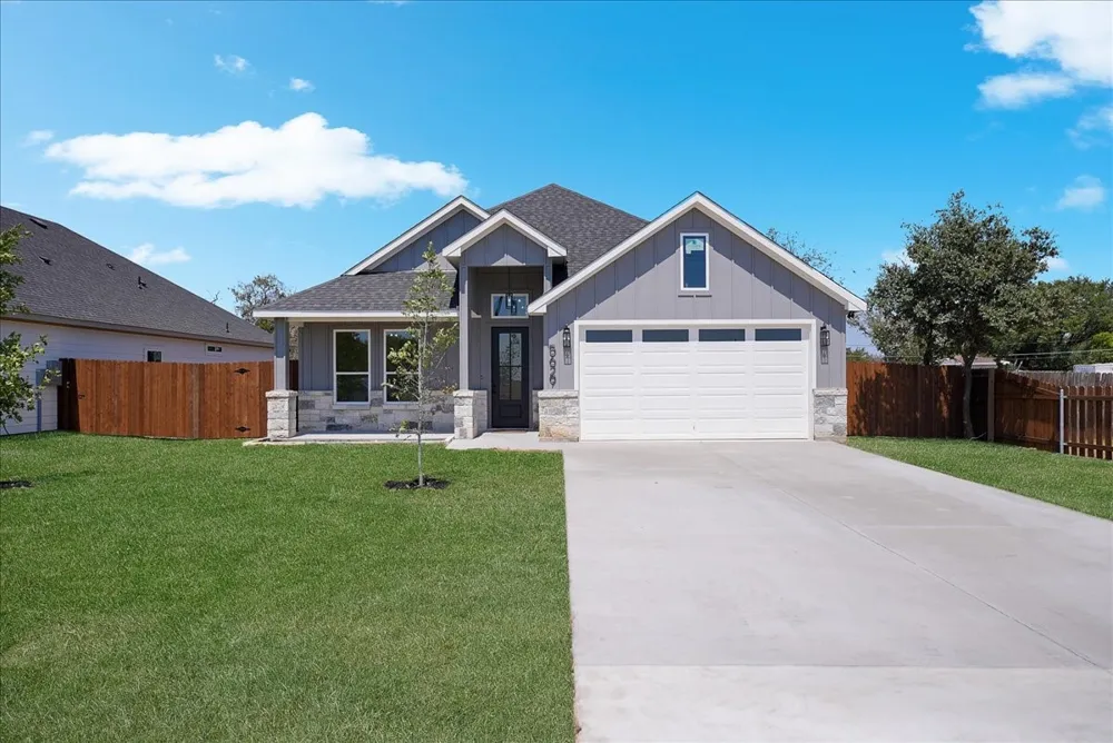 5629 Oak Grove Road Fort Worth, TX 76134