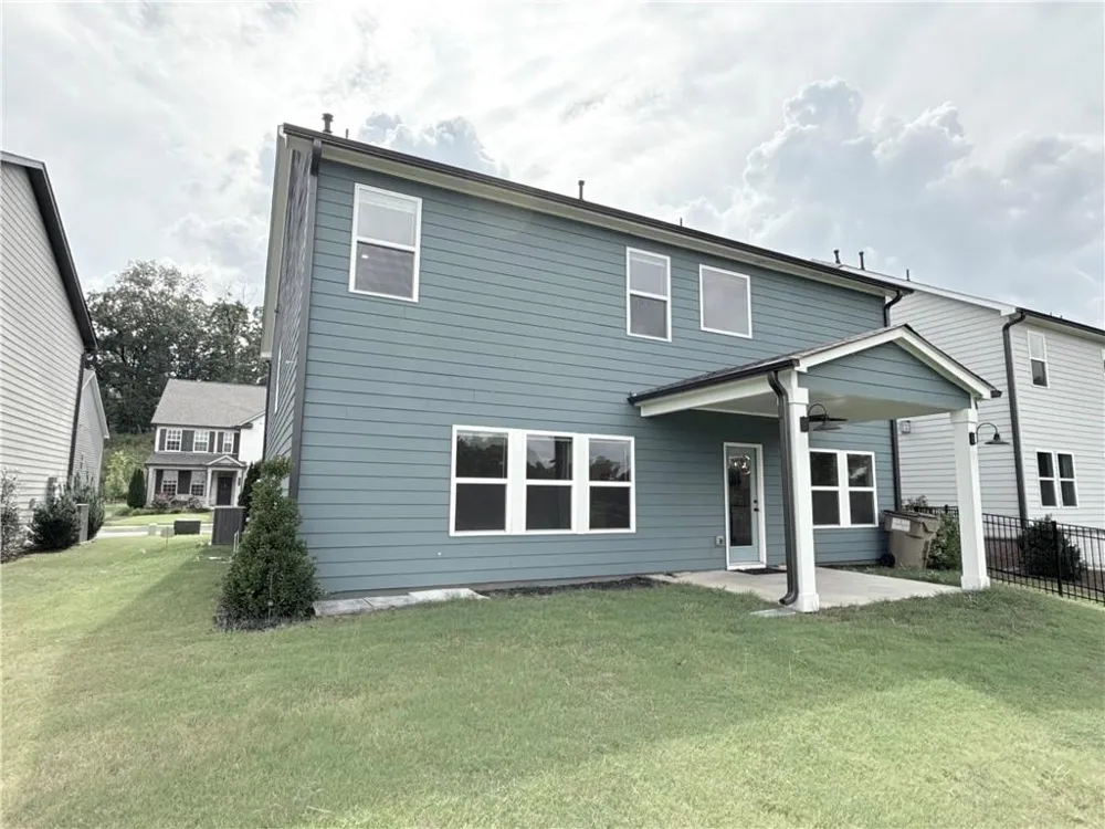 207 Foxhill Drive Dawsonville, GA 30534