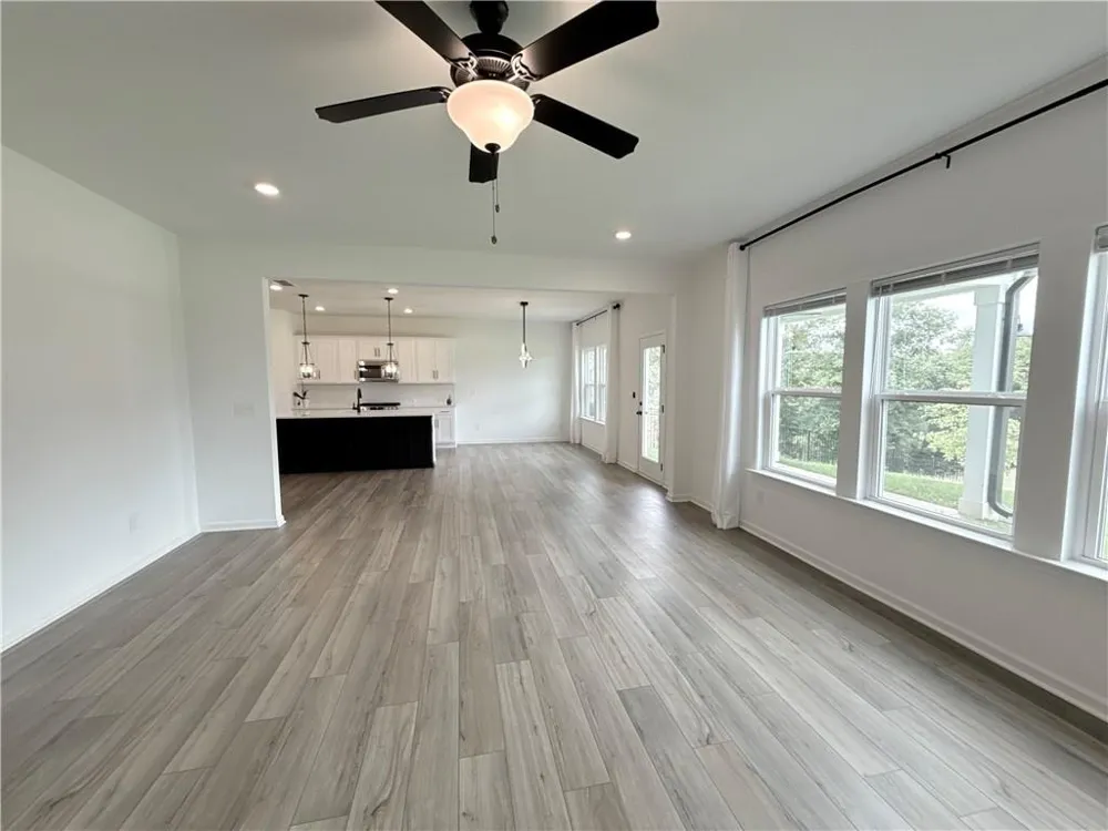 207 Foxhill Drive Dawsonville, GA 30534