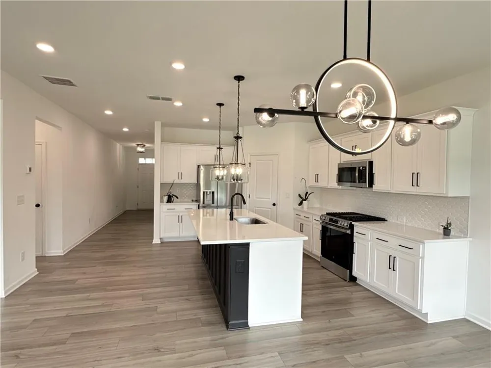 207 Foxhill Drive Dawsonville, GA 30534