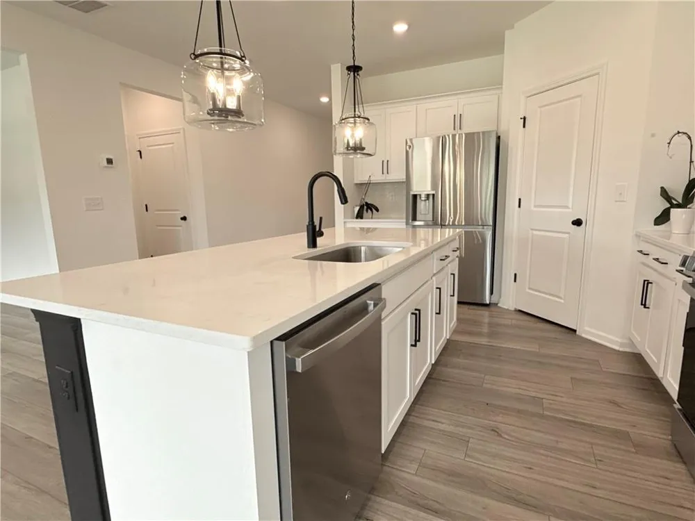 207 Foxhill Drive Dawsonville, GA 30534