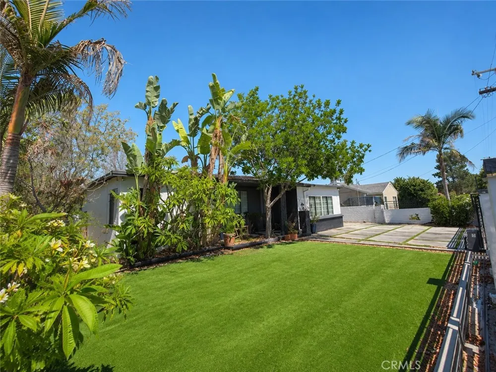 9240 Kewen Los Angeles, CA 91352