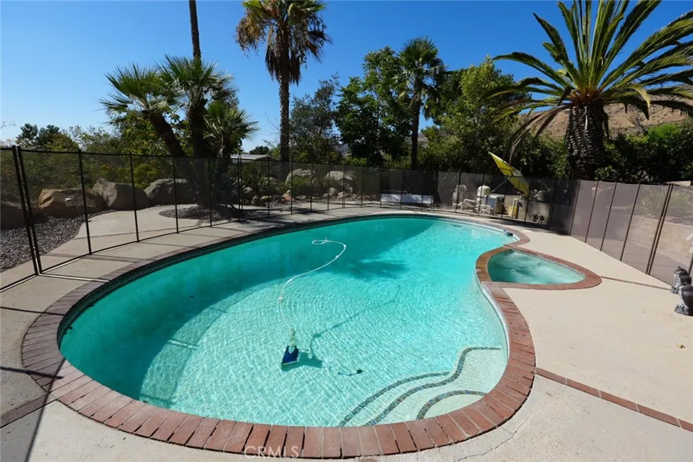10222 Cherry Croft Dr. Yucaipa, CA 92399