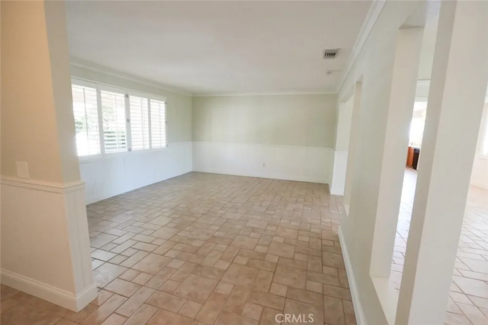 10222 Cherry Croft Dr. Yucaipa, CA 92399