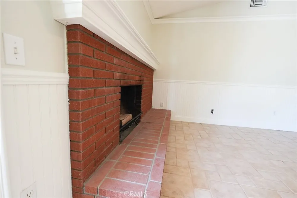 10222 Cherry Croft Dr. Yucaipa, CA 92399