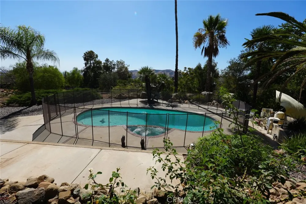 10222 Cherry Croft Dr. Yucaipa, CA 92399