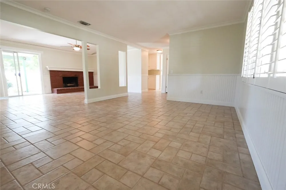 10222 Cherry Croft Dr. Yucaipa, CA 92399