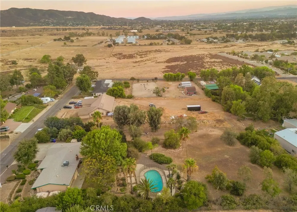 10222 Cherry Croft Dr. Yucaipa, CA 92399