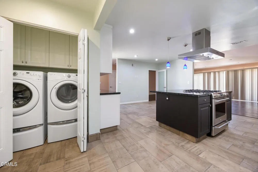 6823 Northford Drive Tujunga, CA 91042