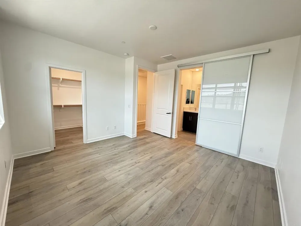 10472 San Diego Mission Rd Road #13 San Diego, CA 92108