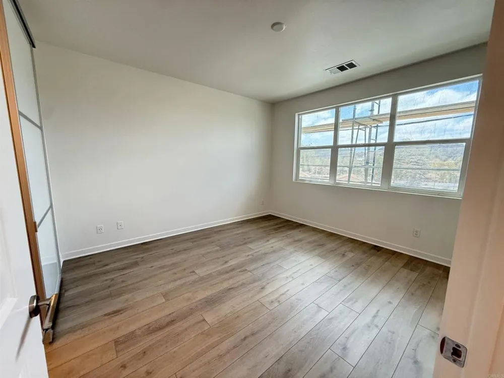 10472 San Diego Mission Rd Road #13 San Diego, CA 92108