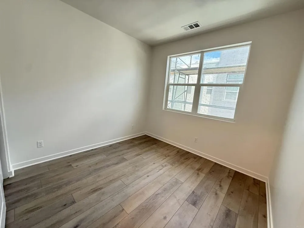 10472 San Diego Mission Rd Road #13 San Diego, CA 92108