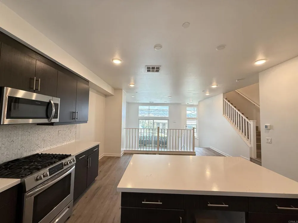 10472 San Diego Mission Rd Road #13 San Diego, CA 92108