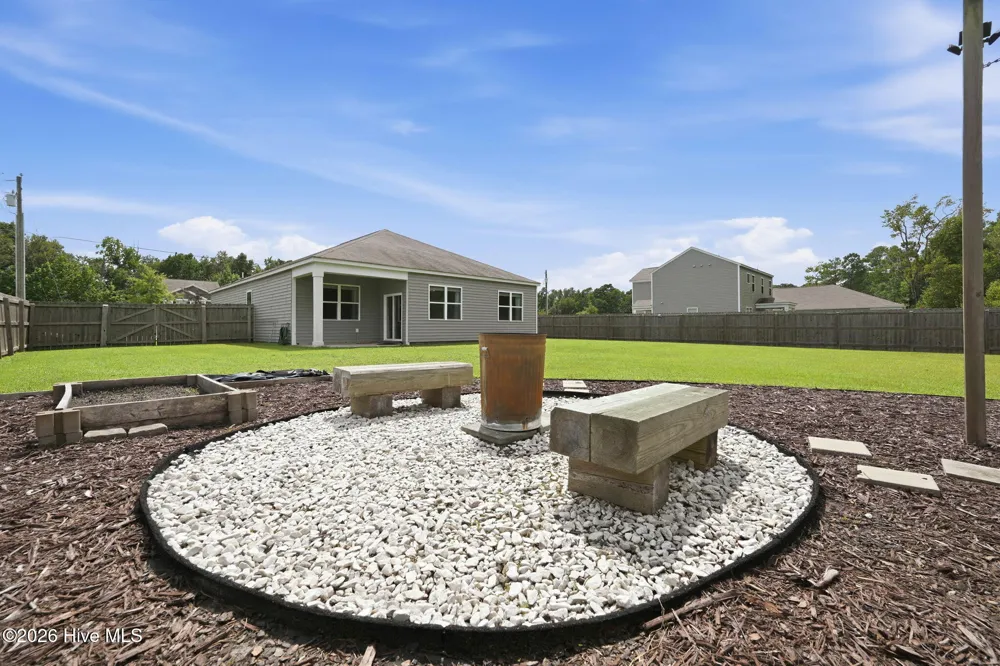 804 Lenox Drive Holly Ridge, NC 28445