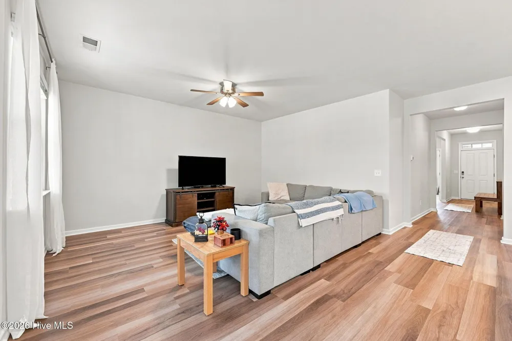 804 Lenox Drive Holly Ridge, NC 28445