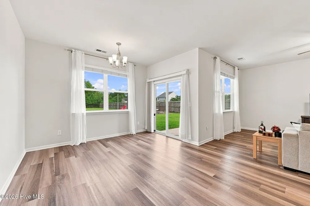 804 Lenox Drive Holly Ridge, NC 28445