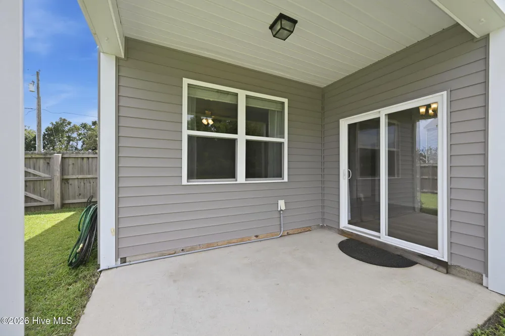 804 Lenox Drive Holly Ridge, NC 28445