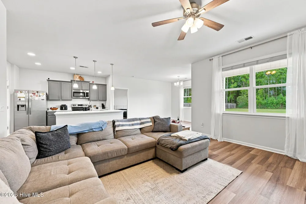 804 Lenox Drive Holly Ridge, NC 28445
