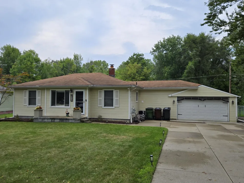 7685 Metz Drive Shelby, MI 48316