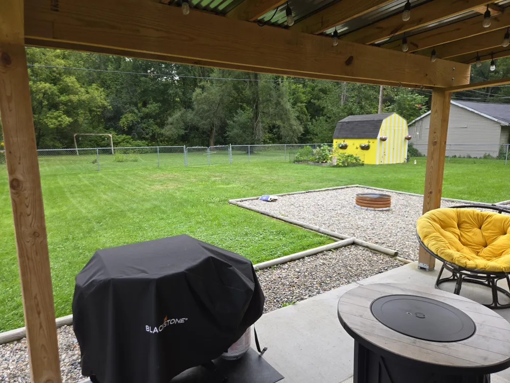 7685 Metz Drive Shelby, MI 48316