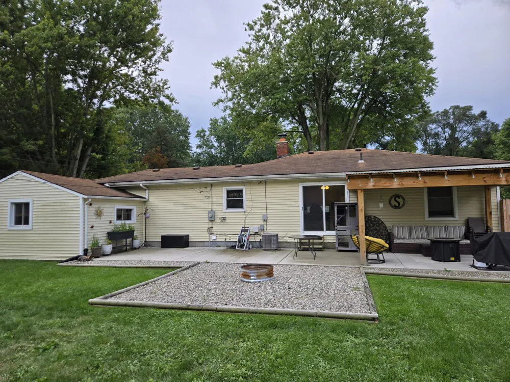 7685 Metz Drive Shelby, MI 48316
