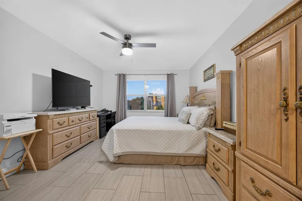 9881 Sunrise Lakes Boulevard #308 Sunrise, FL 33322