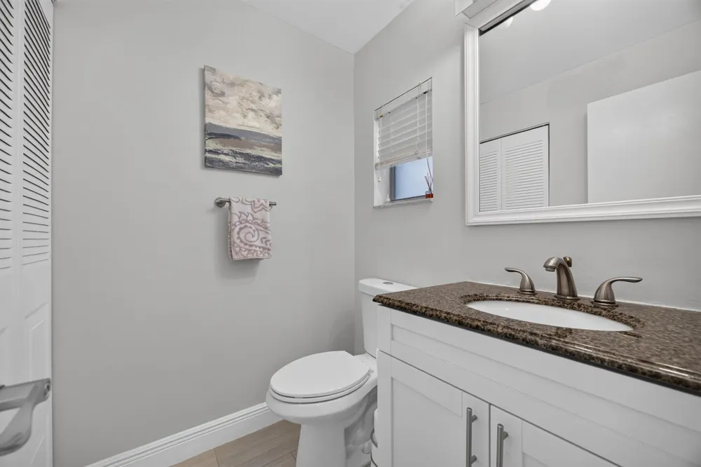 9881 Sunrise Lakes Boulevard #308 Sunrise, FL 33322