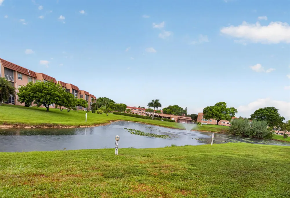 9881 Sunrise Lakes Boulevard #308 Sunrise, FL 33322