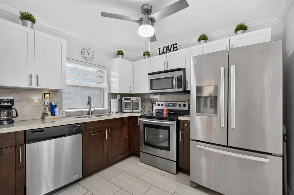 9881 Sunrise Lakes Boulevard #308 Sunrise, FL 33322